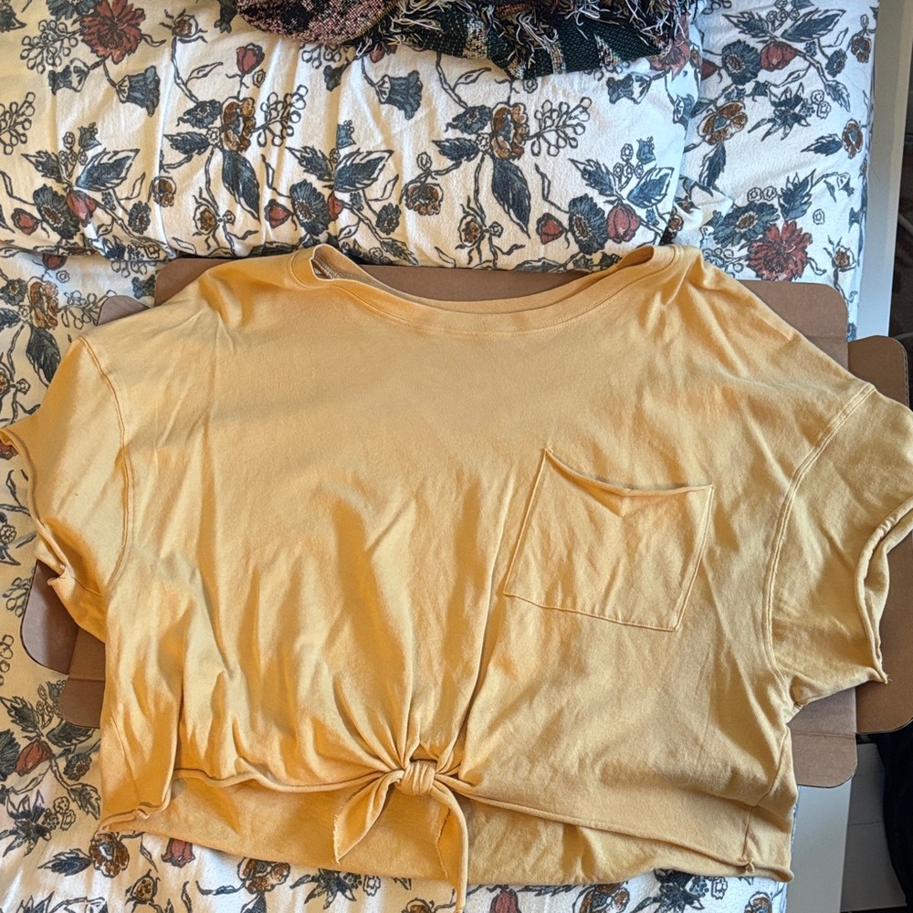 Aerie/offline top